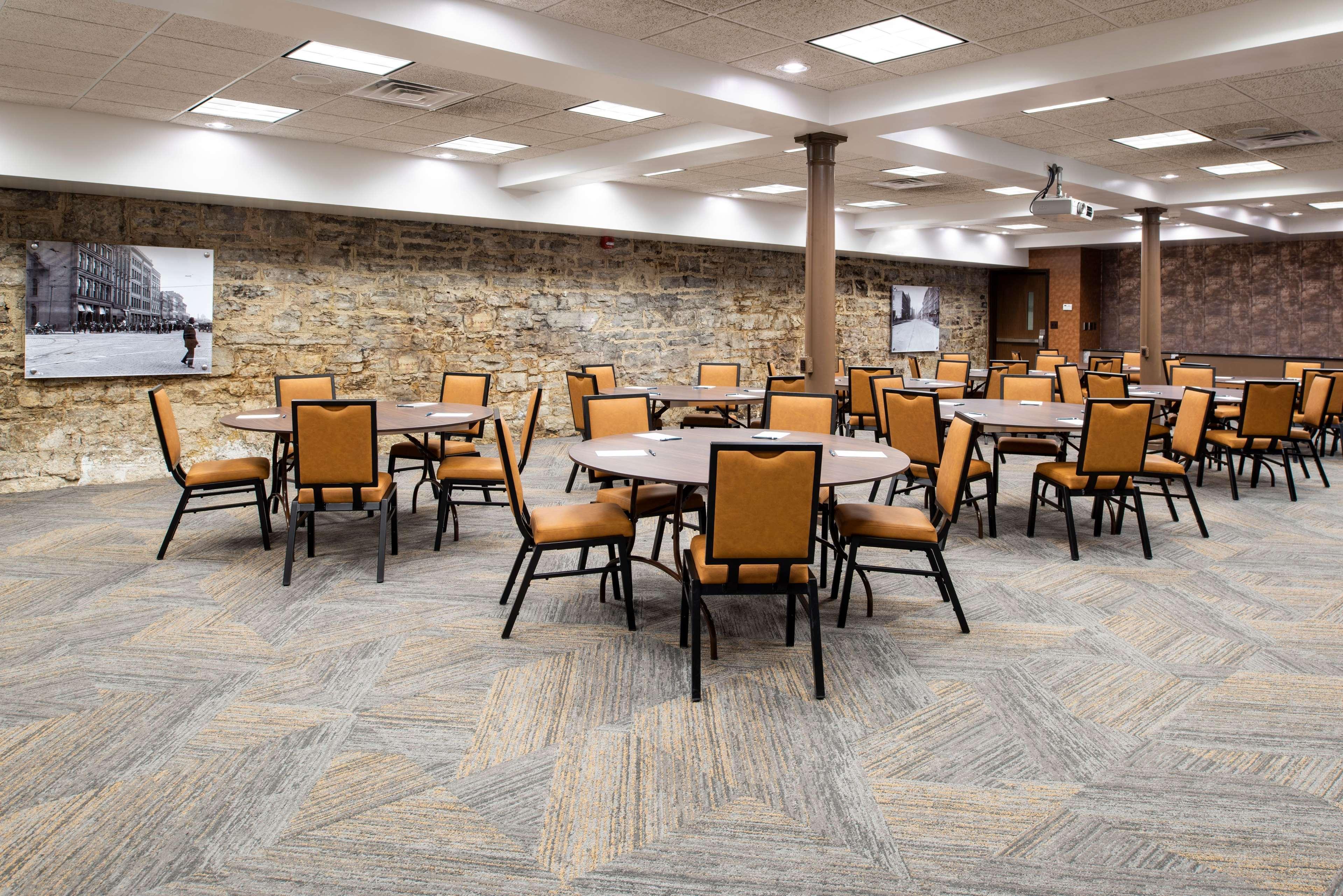 Homewood Suites By Hilton Indianapolis Downtown Εξωτερικό φωτογραφία
