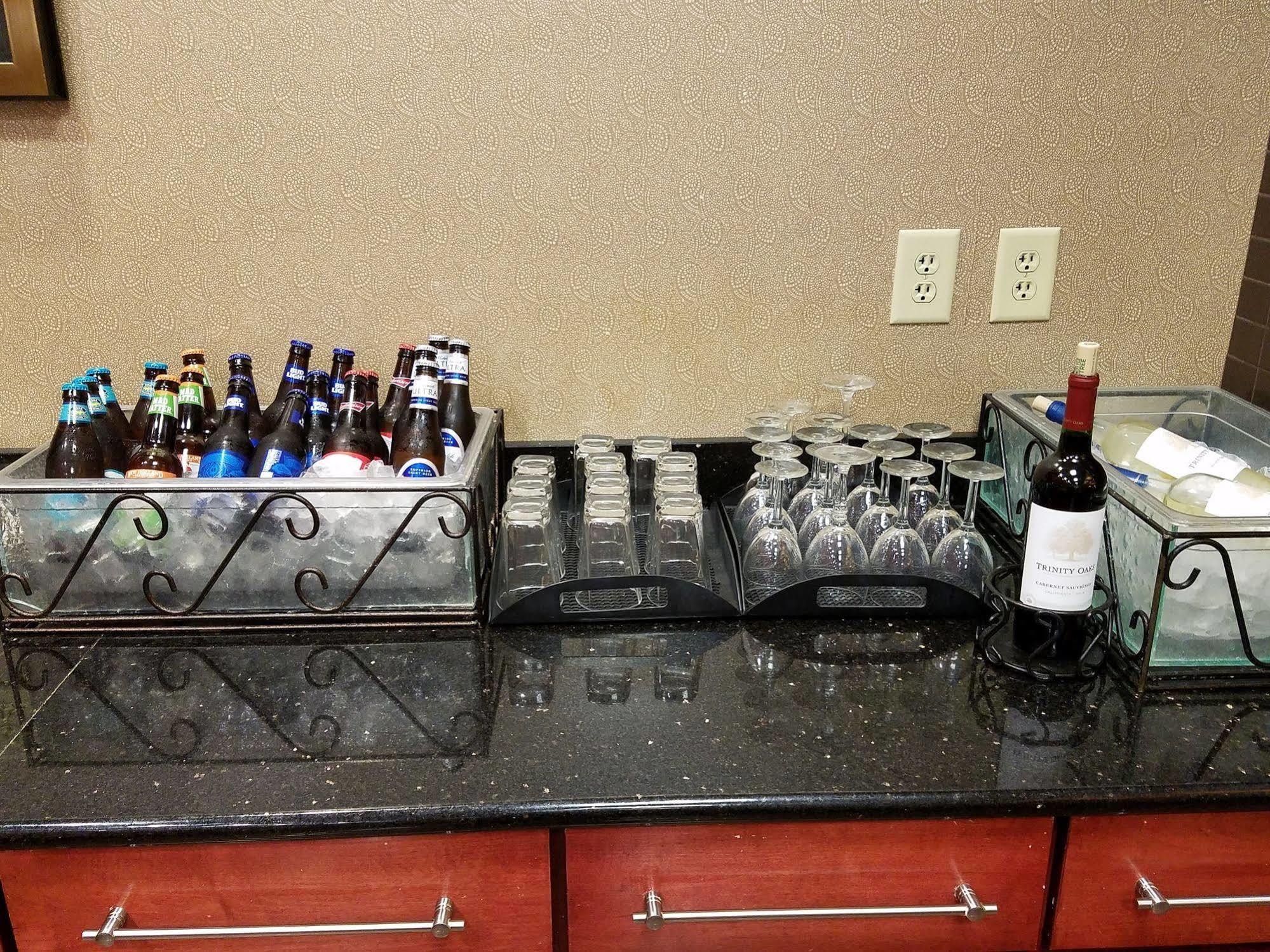 Homewood Suites By Hilton Indianapolis Downtown Εξωτερικό φωτογραφία
