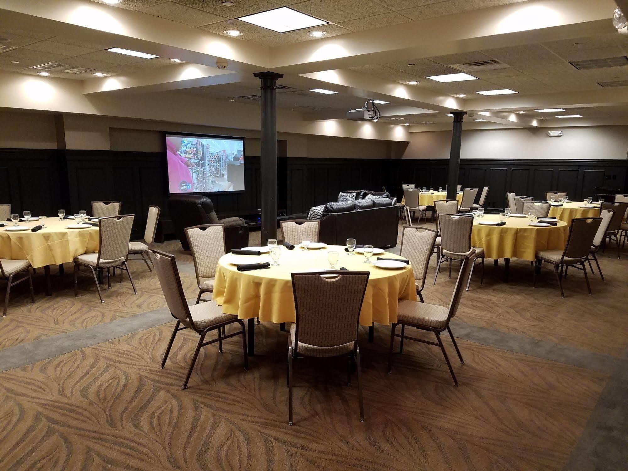 Homewood Suites By Hilton Indianapolis Downtown Εξωτερικό φωτογραφία