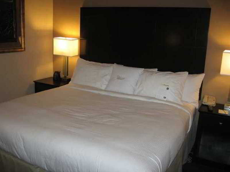 Homewood Suites By Hilton Indianapolis Downtown Δωμάτιο φωτογραφία